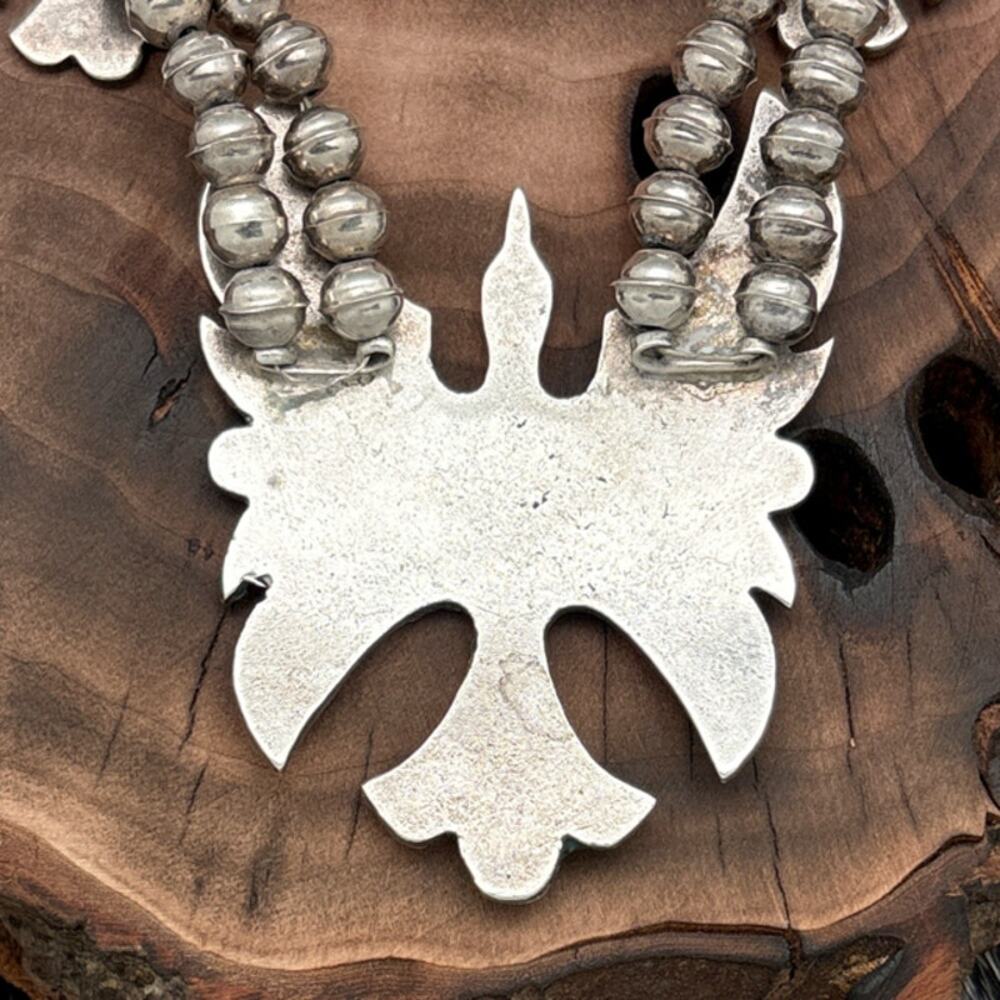 1970s NAVAJO Sterling Silver Turquoise & Coral Chip Inlay Peyote Bird Necklace - Picture 5 of 6